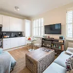 Ladbroke Crescent